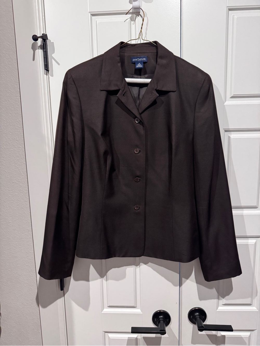 Ann Taylor 100% Silk Black Blazer Jacket Size 12 Career Office Classic